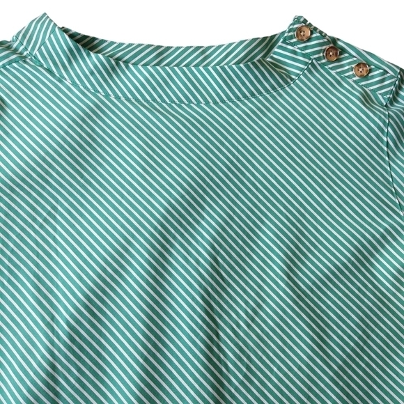 Chico's Green White Diagonal Stripe 3/4 Sleeve Top Shoulder Buttons Modern - Picture 4 of 7